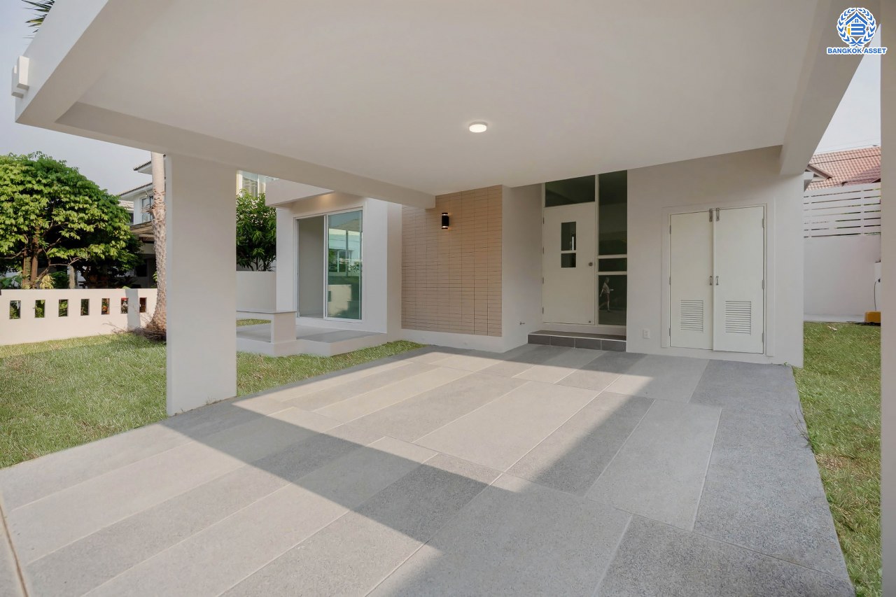 บ้านมือสองตกแต่งใหม่ โครงการ โฮมเพลส วงแหวน-รัตนาธิเบศร์ เนื้อที่ 51.10 ตร.ว. ฟังก์ชัน 3 ห้องนอน 2 ห้องน้ำ ที่จอดรถ 2 คัน ตั้งอยู่บนทำเลแห่งการเดินทาง เชื่อมต่อถนนรัตนาธิเบศร์ ใกล้ห้างเซ็นทรัล เวสต์เกต ใกล้รถไฟฟ้า "สถานีตลาดบางใหญ่"